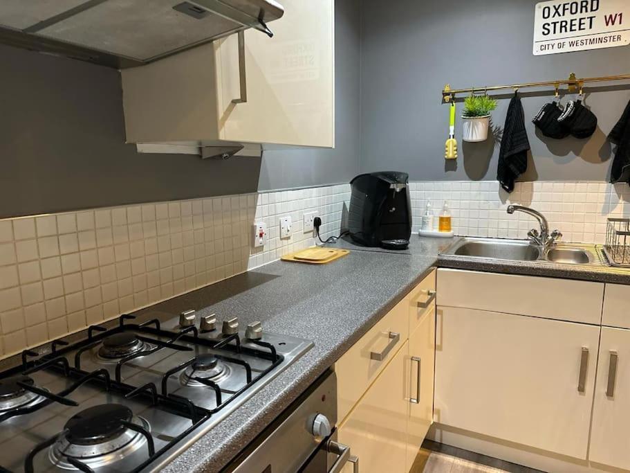 Apartment Stunning Luxury Croydon Gatwick Airport Close *