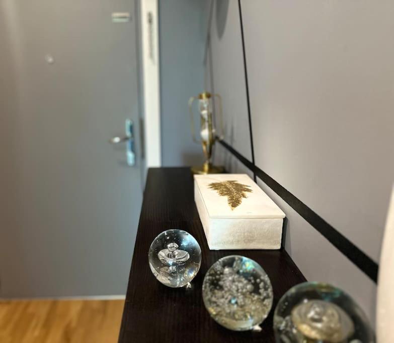 Stunning Luxury Croydon Gatwick Airport Close