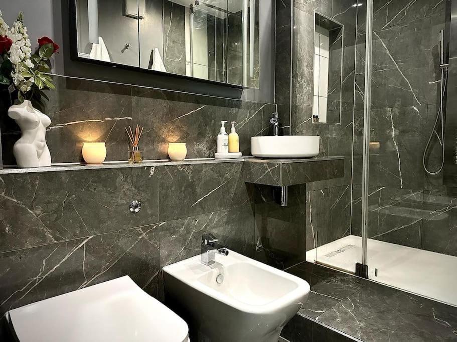 Stunning Luxury Croydon Gatwick Airport Close Purley